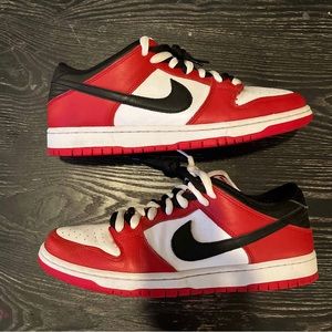 Nike Dunk Low SB “Chicago”
